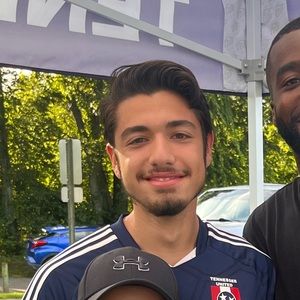 Meet your Posher, Jose